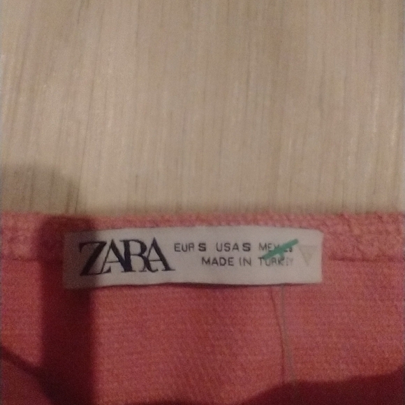 Sexy‎ cute cropped Short sleeveless sexy top ( skirt available different ad) - Picture 4 of 6